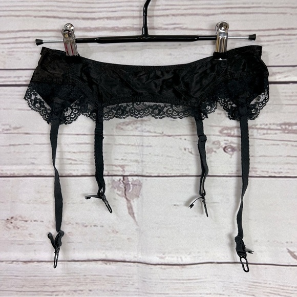 VINTAGE Simon garter 4 strap suspender belt for stockings Sz M - Picture 1 of 8